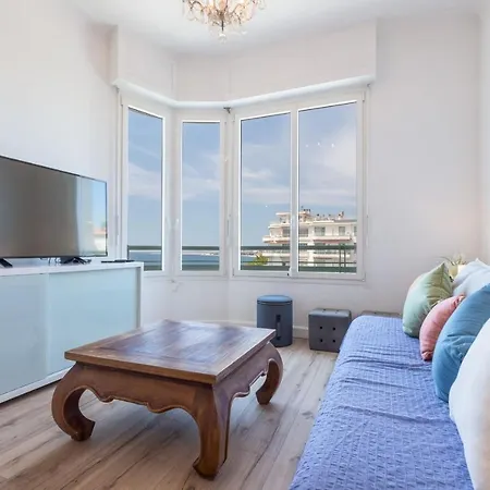 Апартаменты Sea View - Promenade Des 1 Bdr