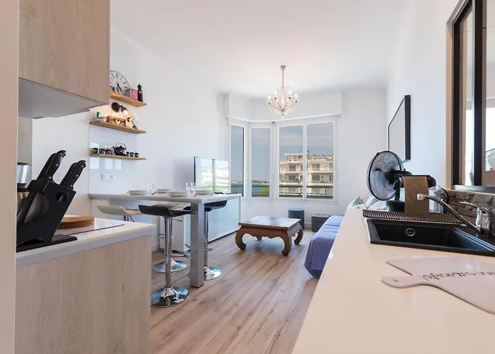 Sea View - Promenade Des 1 Bdr